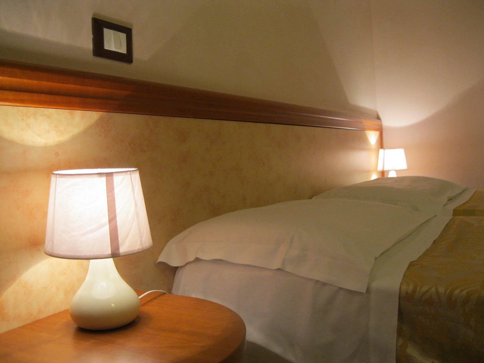 מונטה קטיני טרמה Hotel Venezia מראה חיצוני תמונה